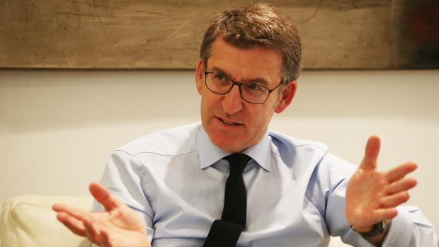 Núñez Feijóo, durante la entrevista con ABC